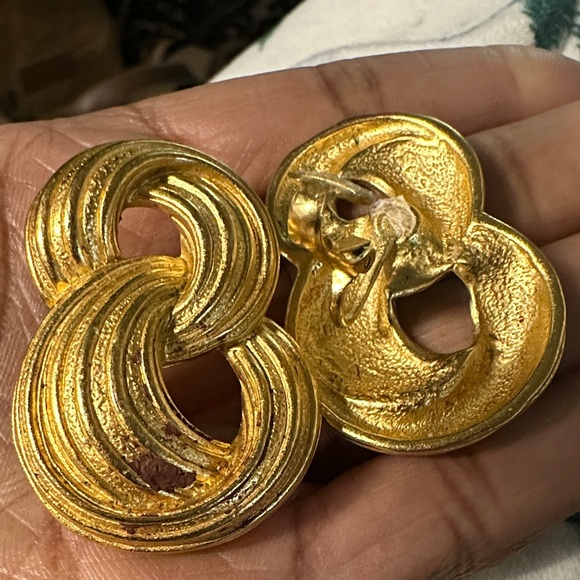 Vintage Gold Statement Earrings - Picture 2 of 10